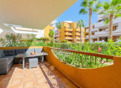 Apartamento - Återförsäljning - Torrevieja - Punta Prima