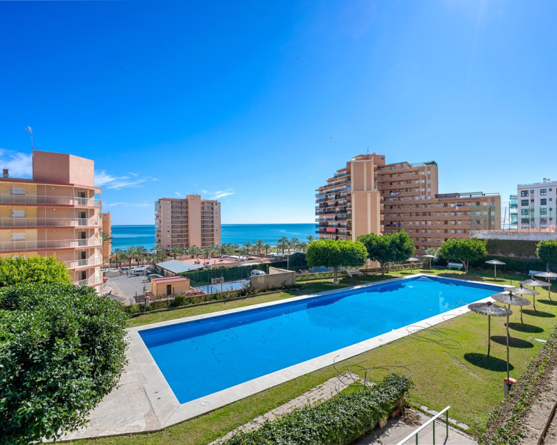 Apartamento / piso · Reventa · Arenales del Sol · Segunda linea playa