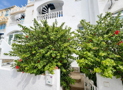 Apartamento / piso - Reventa - San Miguel de Salinas - Las filipinas