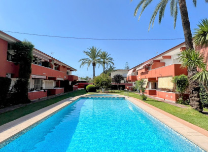 Apartment / flat - Resale - Denia - Denia Centro