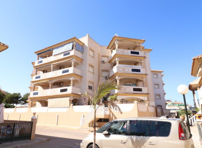 Apartment / flat - Resale - Orihuela Costa - La Zenia