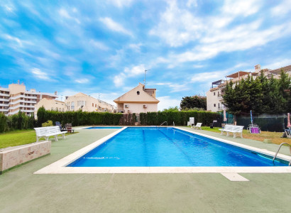 Apartment / flat - Resale - Orihuela Costa - La Zenia