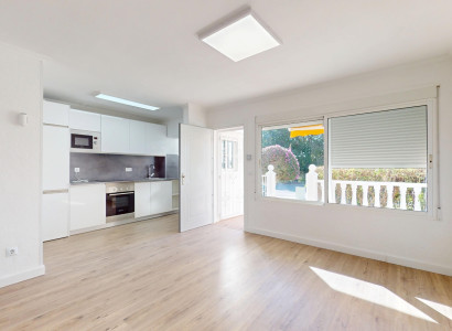 Apartment / flat - Resale - Orihuela Costa - Villamartín