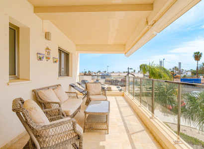 Apartment / flat - Resale - Orihuela Costa - Villamartin