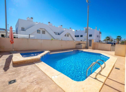 Apartment / flat - Resale - Pilar de la Horadada - Torre De La Horadada