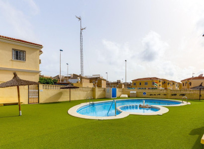 Apartment / flat - Resale - Torrevieja - Centro