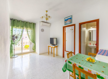 Apartment / flat - Resale - Torrevieja - Estacion de autobuses