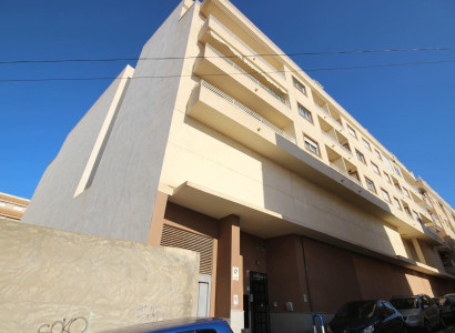 Apartment / flat - Resale - Torrevieja - Playa del cura