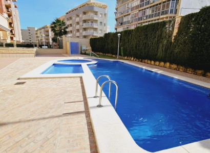 Apartment / flat - Resale - Torrevieja - Playa del cura