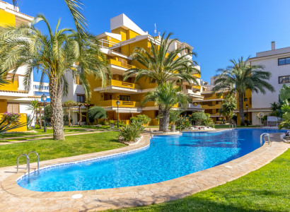 Apartment / flat - Resale - Torrevieja - Punta Prima