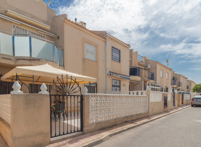 Apartment / flat - Resale - Torrevieja - San Luis