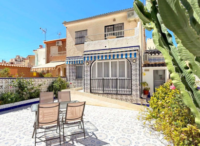 Apartment / flat - Resale - Torrevieja - Torrelamata - La Mata