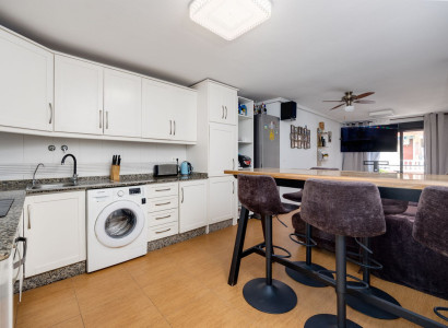 Apartment / flat - Resale - Torrevieja - Torrevieja Centro