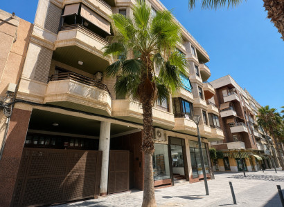 Apartment / flat - Resale - Torrevieja - Torrevieja Centro
