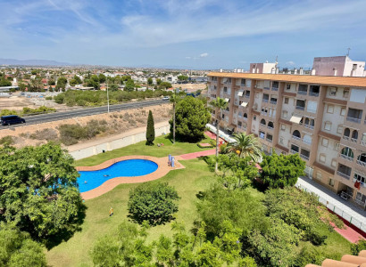 Apartment / flat - Resale - Torrevieja - Torrevieja Centro