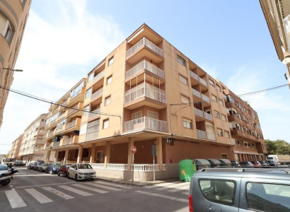Apartment / flat - Resale - Torrevieja - Torrevieja Centro