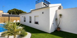 Återförsäljning - Semi Detached Villa - Orihuela Costa - Punta Prima