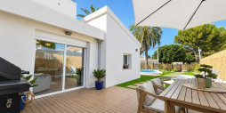 Återförsäljning - Semi Detached Villa - Orihuela Costa - Punta Prima