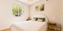 Återförsäljning - Semi Detached Villa - Orihuela Costa - Punta Prima