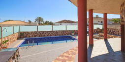 Återförsäljning - Villa - La Zenia