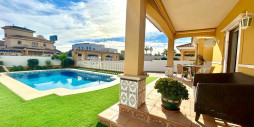 Återförsäljning - Villa - Orihuela Costa - Cabo Roig