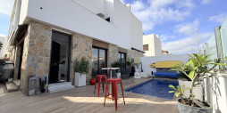 Återförsäljning - Villa - Orihuela Costa - Lomas de Cabo Roig