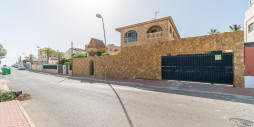 Återförsäljning - Villa - Orihuela Costa - Los Balcones