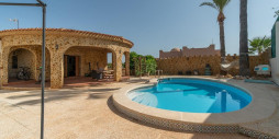 Återförsäljning - Villa - Orihuela Costa - Los Balcones