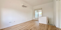 Återförsäljning - Villa - Orihuela Costa - Los Balcones