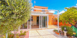 Återförsäljning - Villa - Orihuela Costa - Playa Flamenca