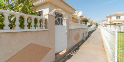 Återförsäljning - Villa - Orihuela Costa - Playa Flamenca