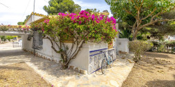 Återförsäljning - Villa - Orihuela Costa - Punta Prima