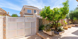 Återförsäljning - Villa - Orihuela Costa - Punta Prima
