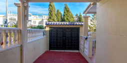 Återförsäljning - Villa - Orihuela Costa - Villamartín