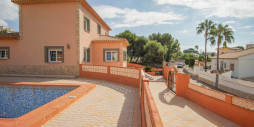 Återförsäljning - Villa - Pinoso - Los Pinos