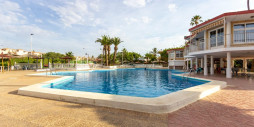 Återförsäljning - Villa - Torrevieja - Aguas nuevas 1