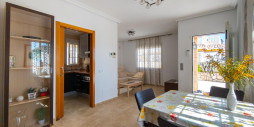Återförsäljning - Villa - Torrevieja - La Mata