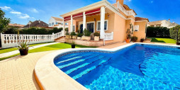 Återförsäljning - Villa - Torrevieja - La Mata