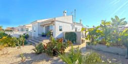 Återförsäljning - Villa - Torrevieja - La Siesta - El Salado -  Torreta