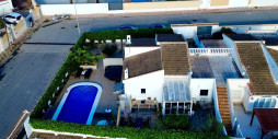 Återförsäljning - Villa - Torrevieja - La Siesta - El Salado -  Torreta