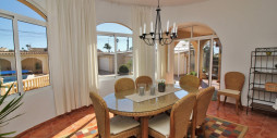 Återförsäljning - Villa - Torrevieja - La Siesta