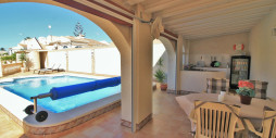 Återförsäljning - Villa - Torrevieja - La Siesta