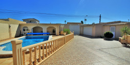 Återförsäljning - Villa - Torrevieja - La Siesta