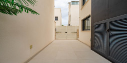Återförsäljning - Villa - Torrevieja - Punta Prima