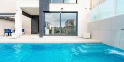 Återförsäljning - Villa - Torrevieja - Punta Prima