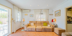 Återförsäljning - Villa - Torrevieja - Punta Prima