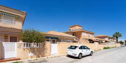 Återförsäljning - Villa - Torrevieja - Punta Prima