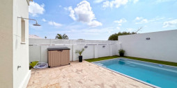 Återförsäljning - Villa - Torrevieja - San Luis