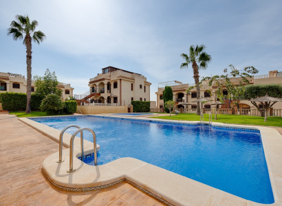 Bungalow - Återförsäljning - Torrevieja - Sector 25