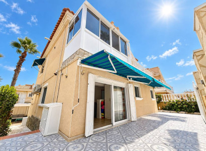 Chalet - Reventa - Orihuela Costa - Villamartin